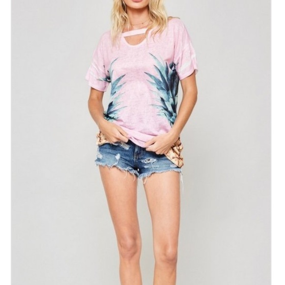 🌿PINEAPPLE  TOP🌿 - Picture 3 of 5